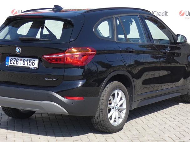 BMW X1 sDrive18i Advantage 103 kW image number 3