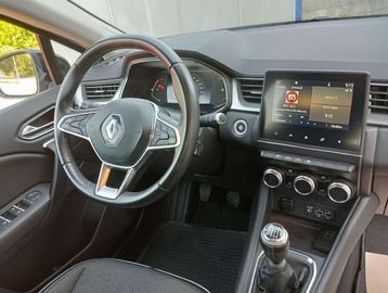 Car image 11