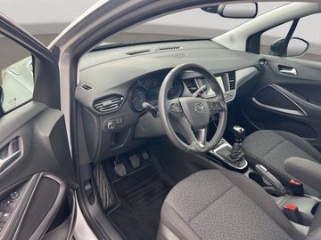 Car image 16