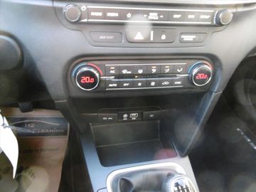 Car image 37