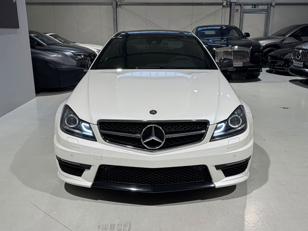 Mercedes-Benz C 63 AMG C Coupe 358 kW image number 3