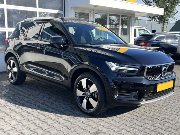 Volvo XC40 T3 Momentum Pro 120 kW image number 1