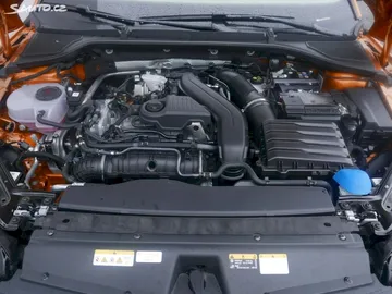 Car image 34