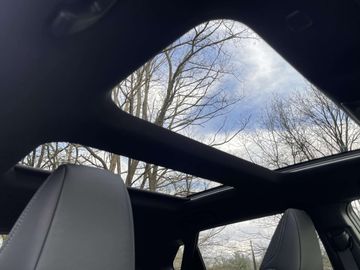 Car image 33