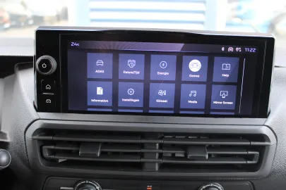 Car image 31
