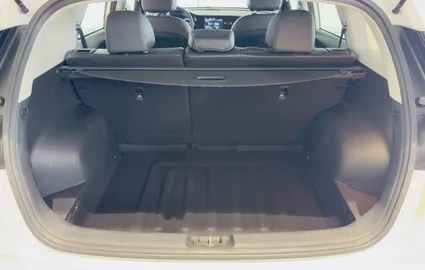 Car image 25