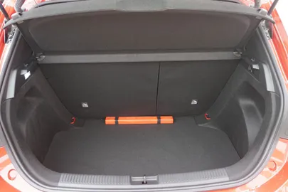 Car image 39