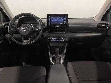 Car image 9