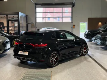 Car image 37