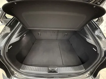 Car image 39
