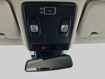 Car image 38