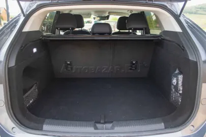 Car image 43