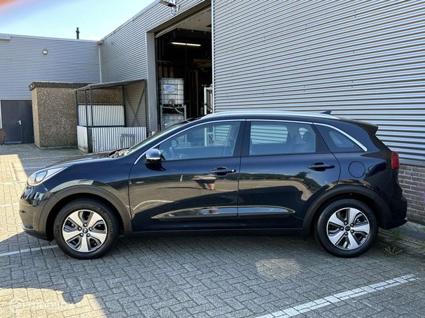 Kia Niro Hybrid 1.6 GDI 104 kW image number 4