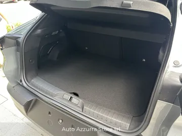 Car image 34