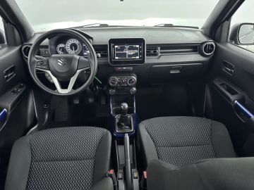 Car image 4