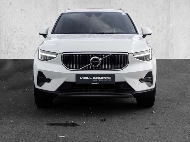 Volvo XC40 Plug-in T4 Core 155 kW image number 2