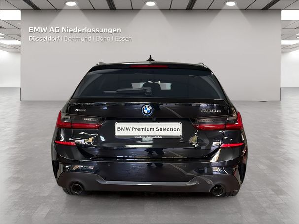 BMW 330 e Touring M Sport xDrive 215 kW image number 6