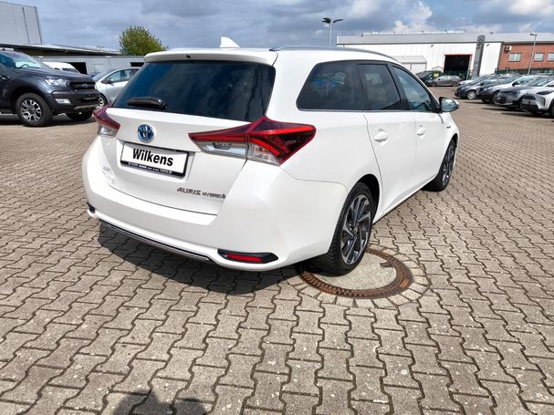 Toyota Auris Touring Sports Hybrid 100 kW image number 6