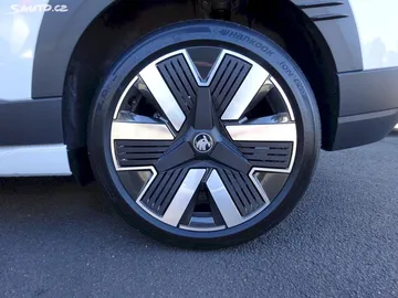 Car image 41