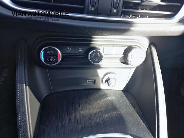 Alfa Romeo Stelvio 2.2 118 kW image number 13