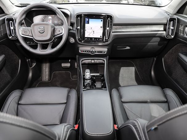 Volvo XC40 T5 Plus 192 kW image number 3