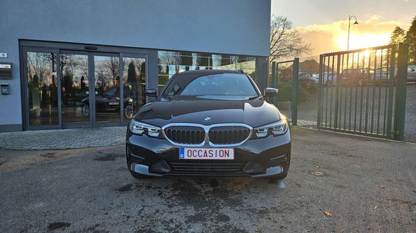 BMW 318d Touring 100 kW image number 3