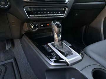 Car image 32