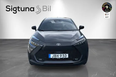 Car image 3