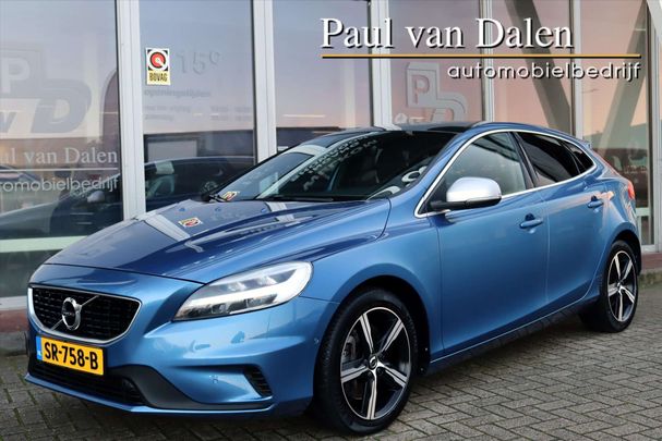 Volvo V40 T4 140 kW image number 2