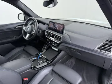Car image 49