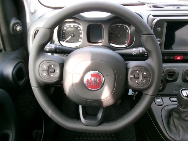 Fiat Panda 1.0 GSE Hybrid RED 52 kW image number 10