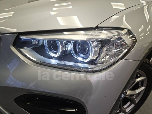 BMW X4 xDrive20d xLine 140 kW image number 11