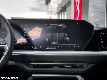 Car image 40