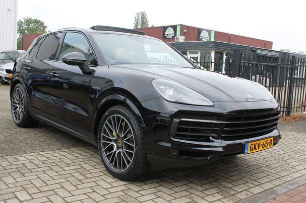 Porsche Cayenne E-Hybrid 350 kW image number 2