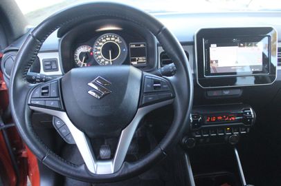 Car image 7