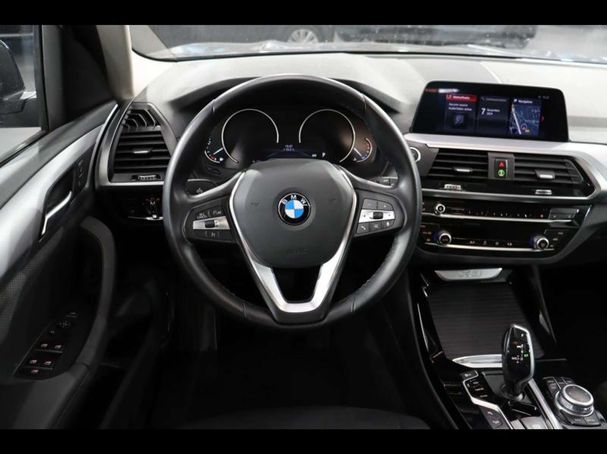 BMW X3 xDrive20i 137 kW image number 12