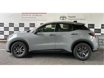 Car image 4