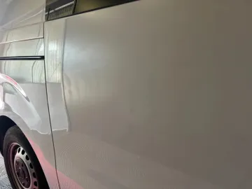 Car image 35