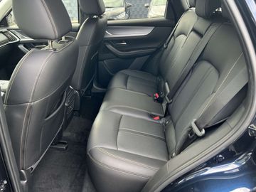 Car image 37