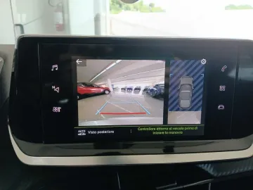 Car image 29