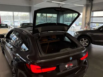 Car image 47