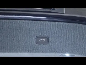 Car image 34