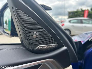 Car image 35