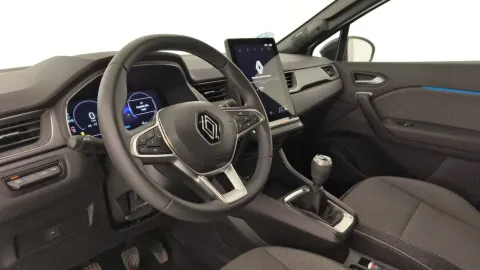 Car image 25