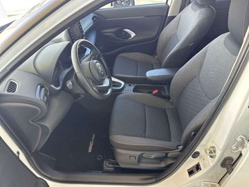 Car image 10