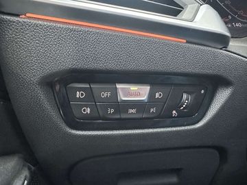 Car image 36