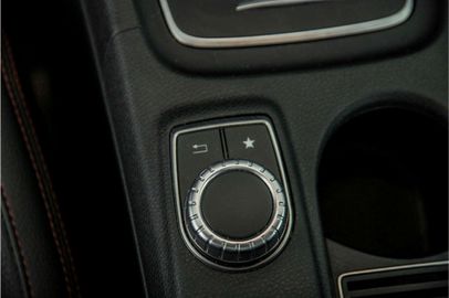 Car image 37