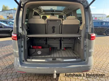 Car image 29