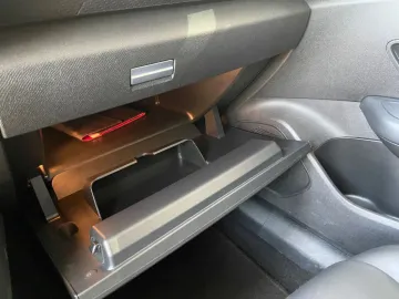 Car image 35