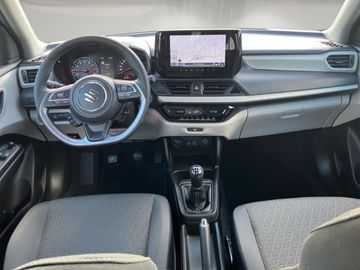 Car image 11